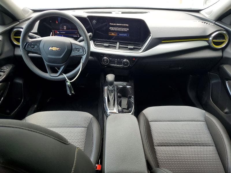 2025 CHEVROLET TRAX 1LT 8