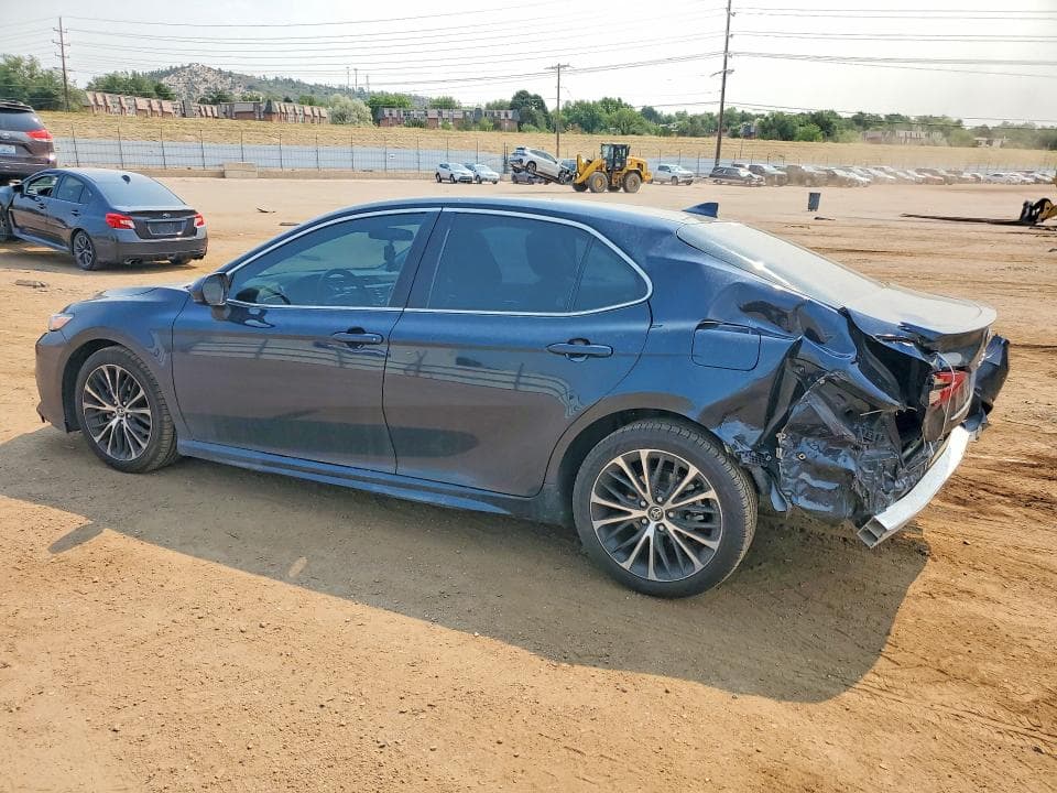 2020 TOYOTA CAMRY SE 2