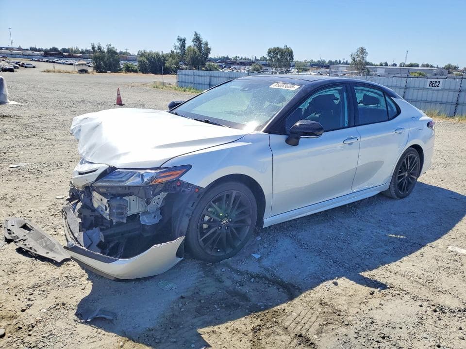 2021 TOYOTA CAMRY XSE - 1