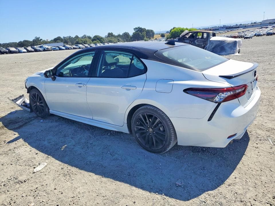 2021 TOYOTA CAMRY XSE 2