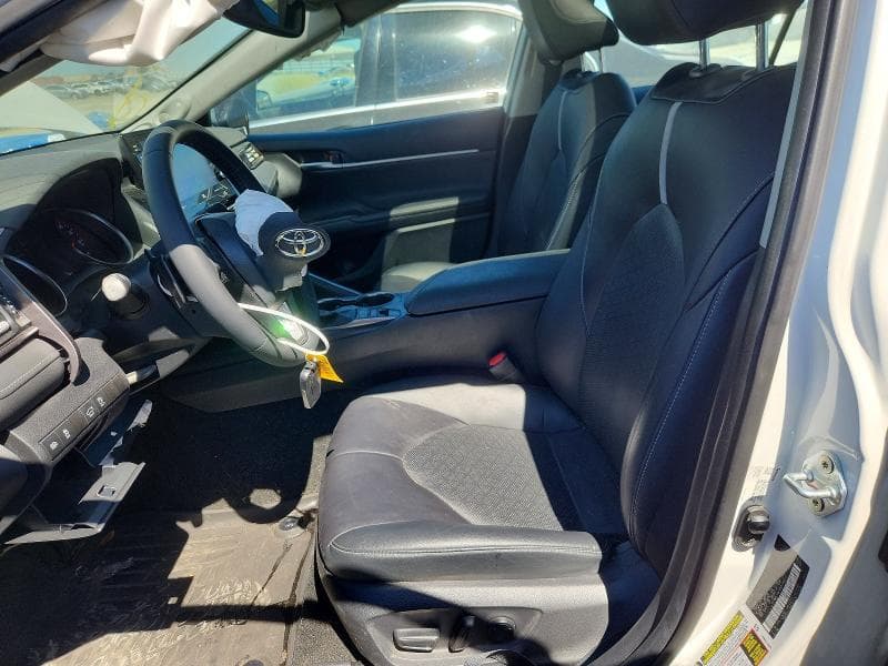 2021 TOYOTA CAMRY XSE 7