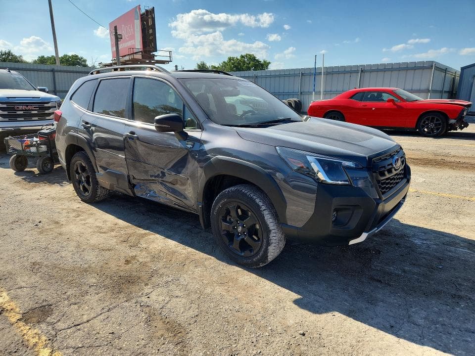 2024 SUBARU FORESTER 4