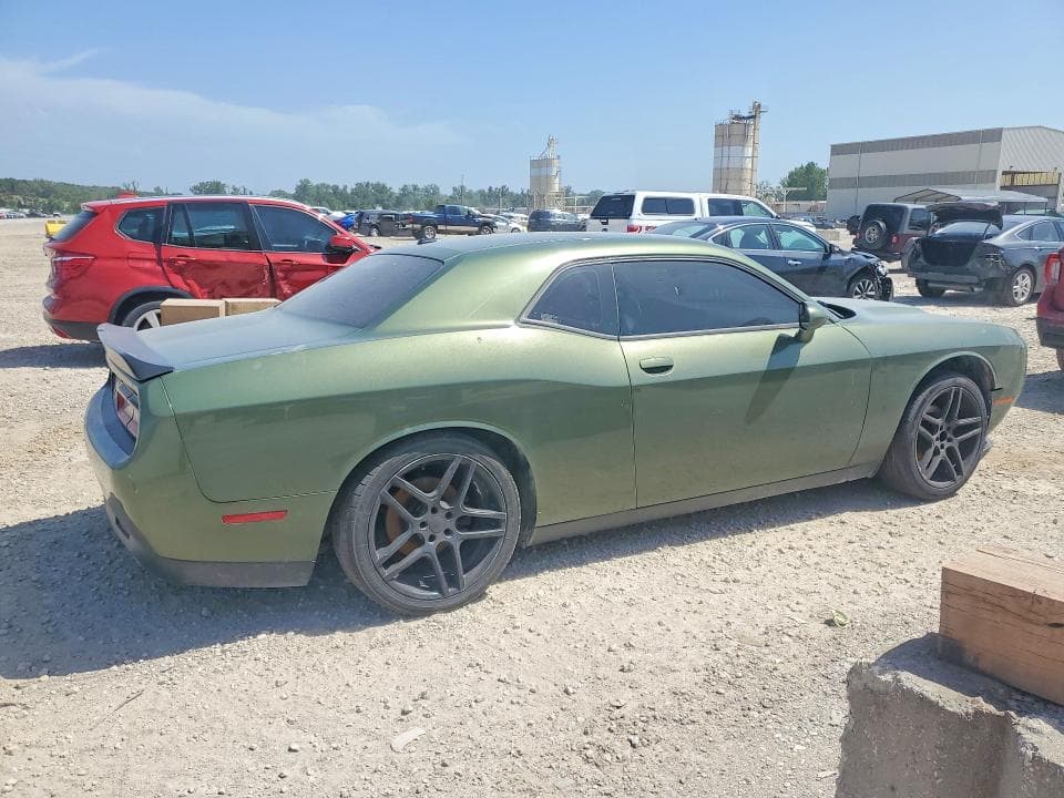 2018 DODGE CHALLENGER SXT 3