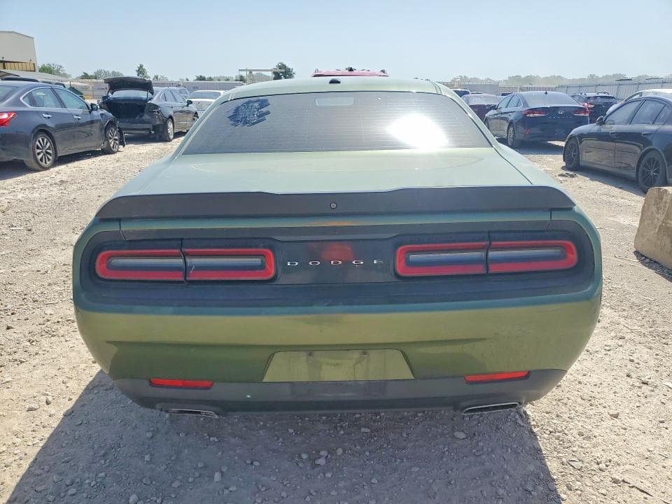 2018 DODGE CHALLENGER SXT 6