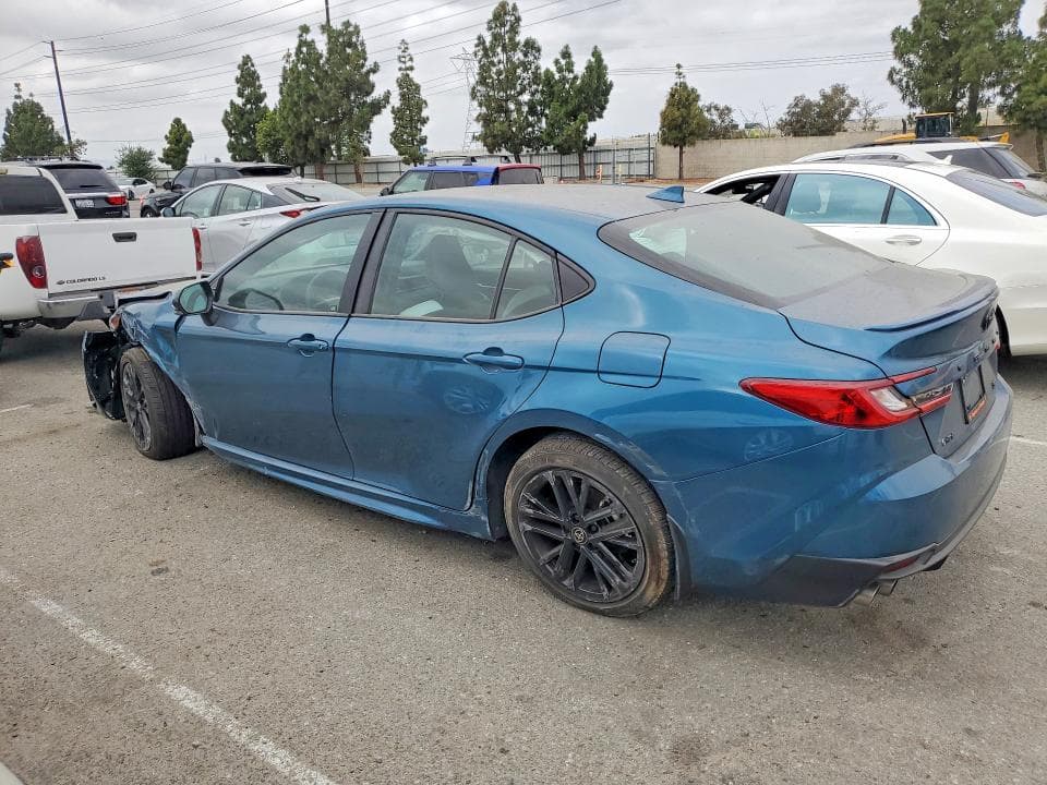 2026 TOYOTA CAMRY SE 2