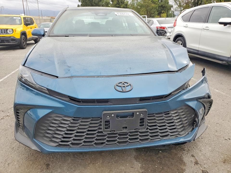 2026 TOYOTA CAMRY SE 5
