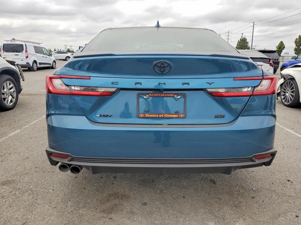 2026 TOYOTA CAMRY SE 6