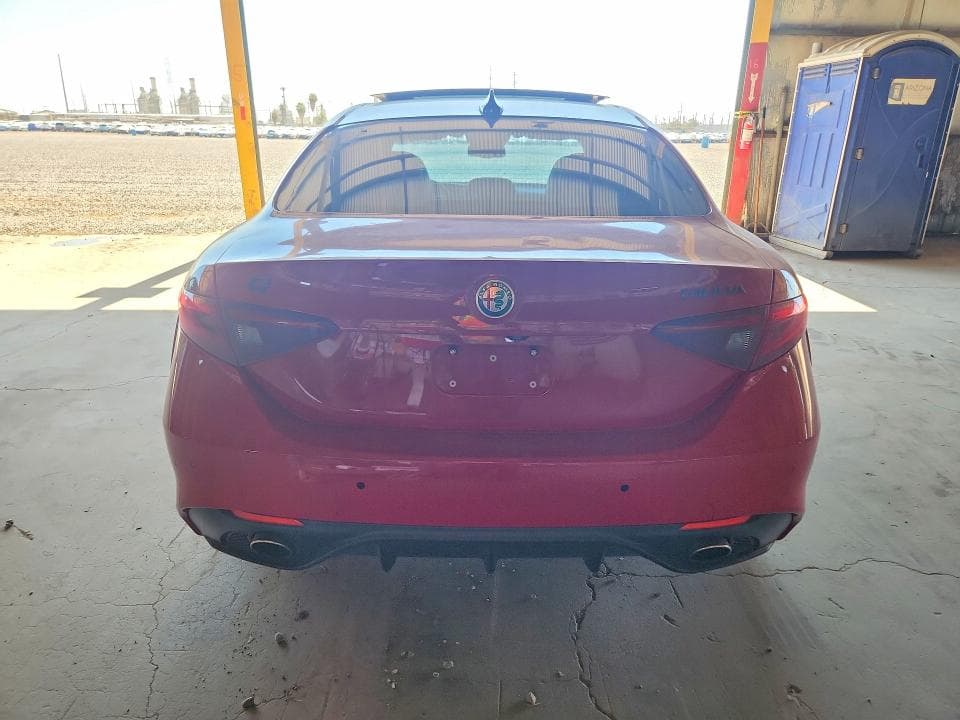 2018 ALFA ROMEO GIULIA TI 6