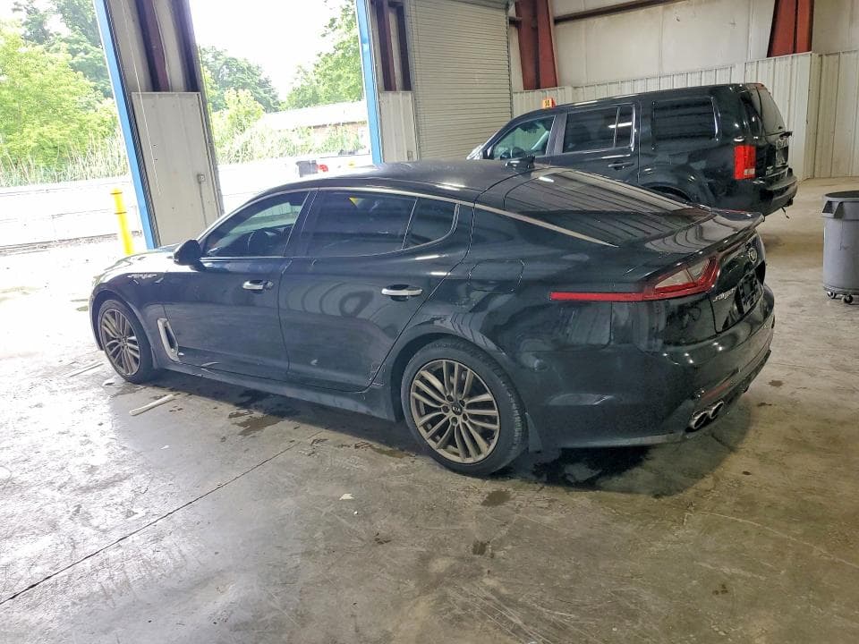 2018 KIA STINGER BASE BASE 2