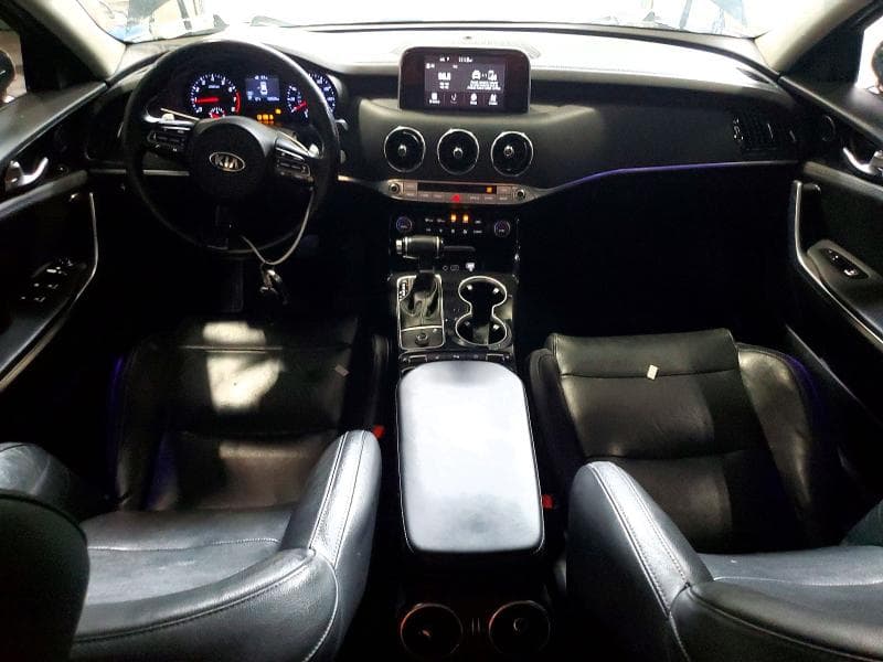 2018 KIA STINGER BASE BASE 8