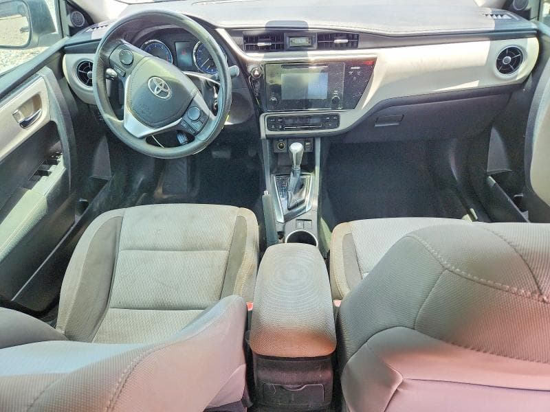 2017 TOYOTA COROLLA LE 8
