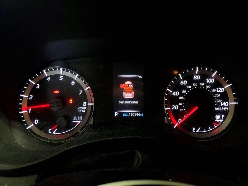 2020 TOYOTA HIGHLANDER LE 9