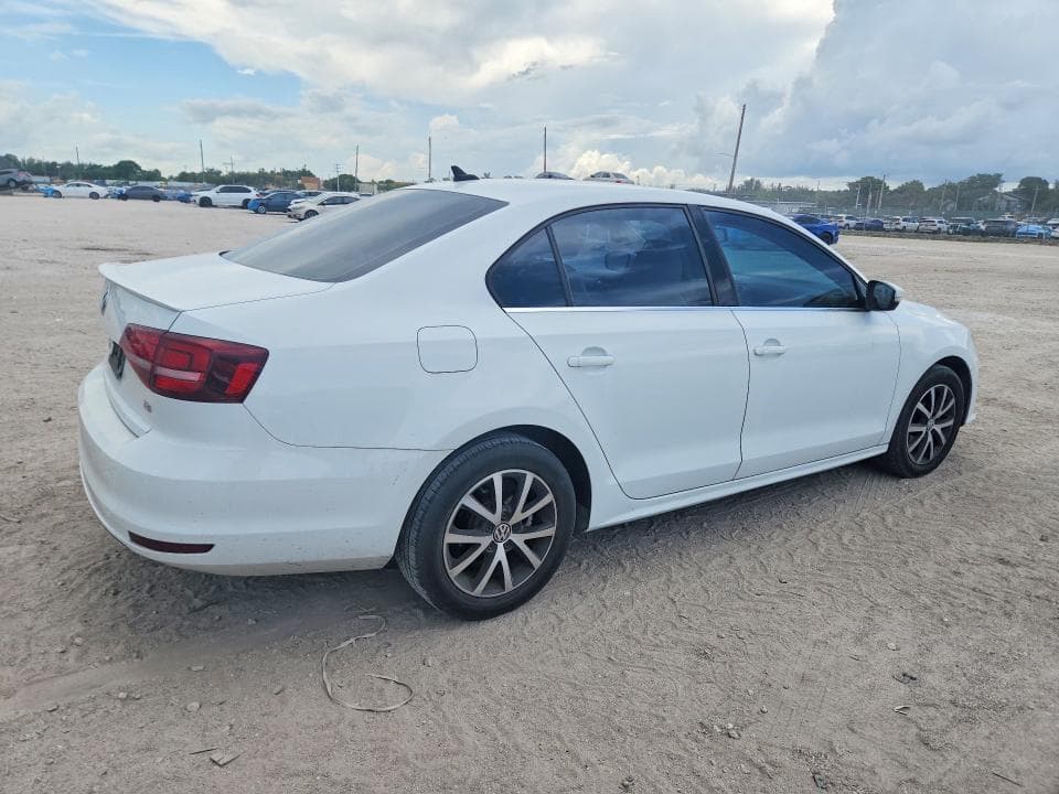 2017 VOLKSWAGEN JETTA SE 3