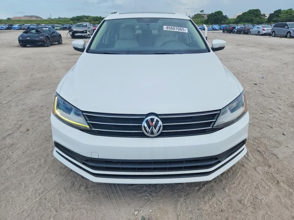 2017 VOLKSWAGEN JETTA SE 5