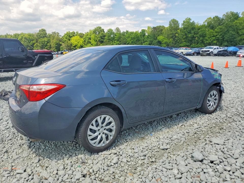 2019 TOYOTA COROLLA LE 3