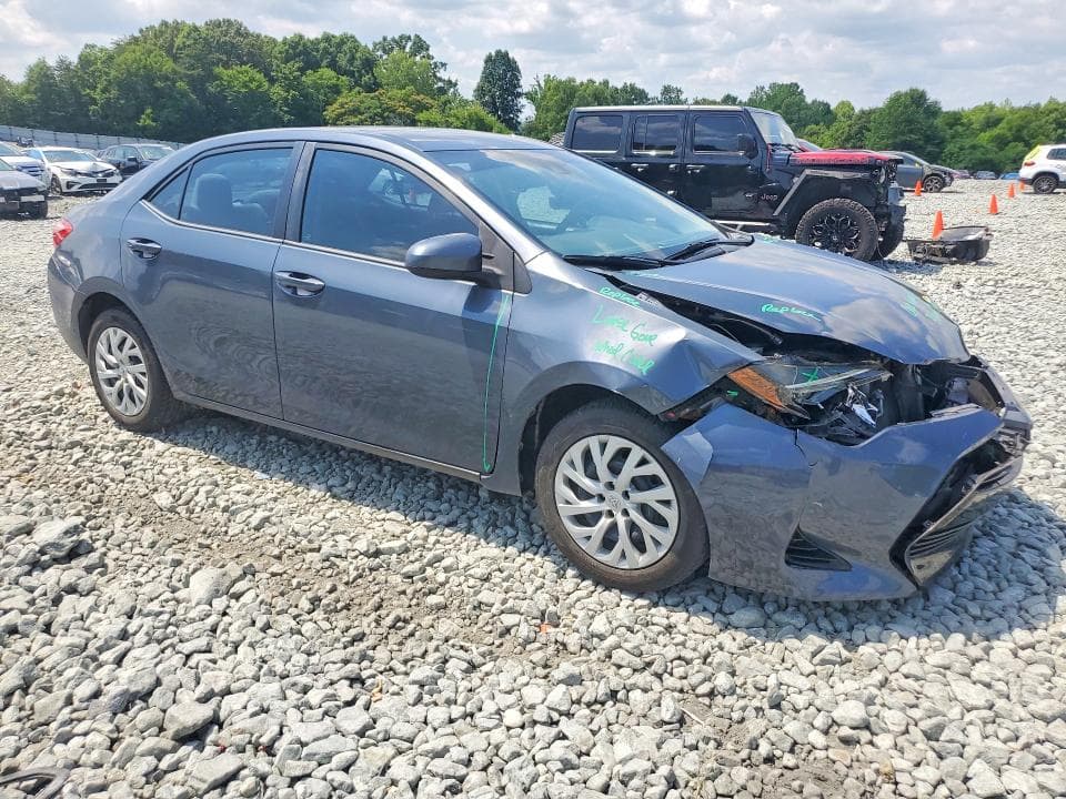 2019 TOYOTA COROLLA LE 4
