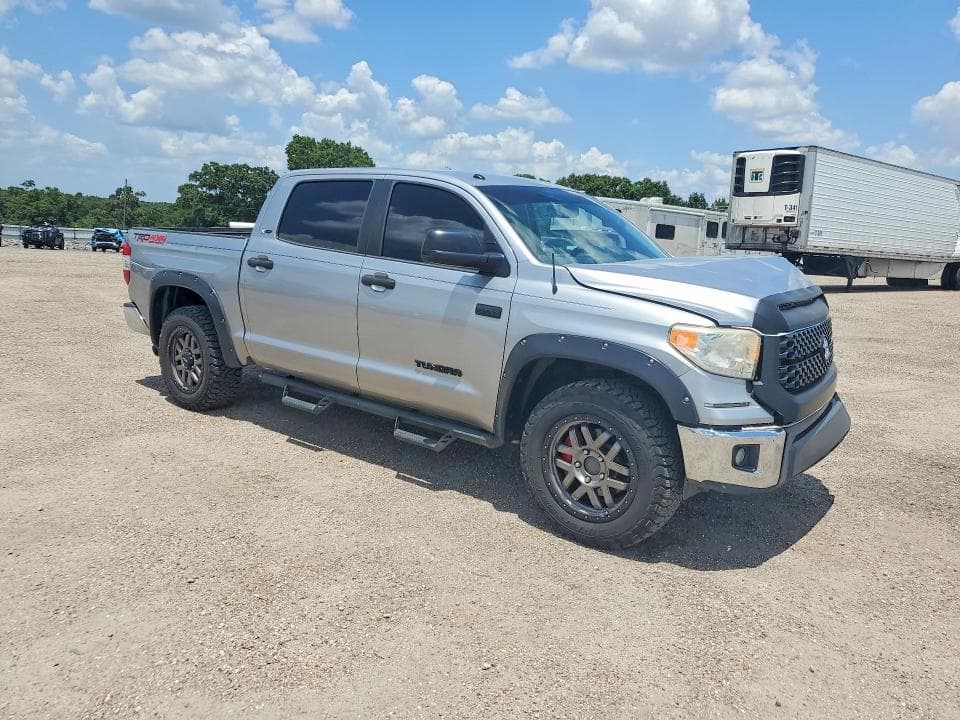 2017 TOYOTA TUNDRA SR5 4