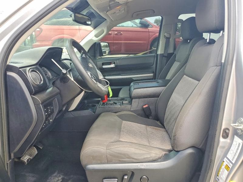 2017 TOYOTA TUNDRA SR5 7