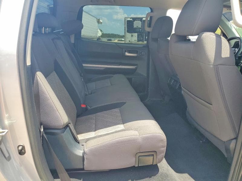 2017 TOYOTA TUNDRA SR5 10