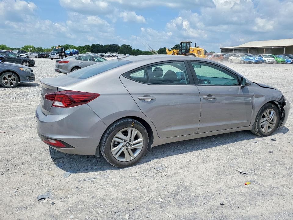 2020 HYUNDAI ELANTRA SEL 3