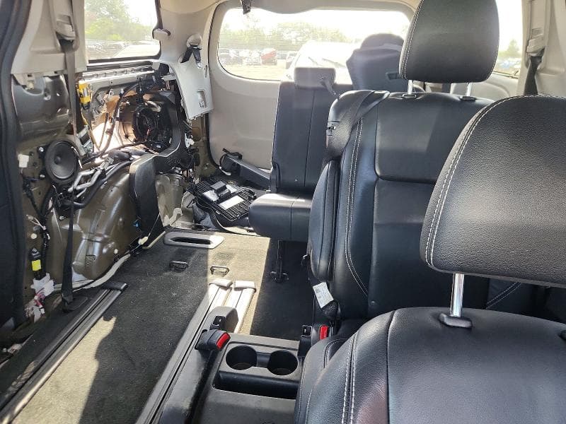 2017 TOYOTA SIENNA SE SE 10