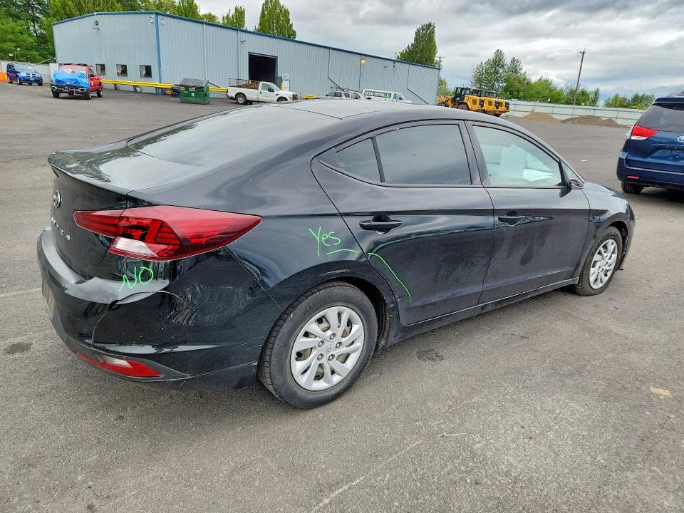 2020 HYUNDAI ELANTRA SE SE 3