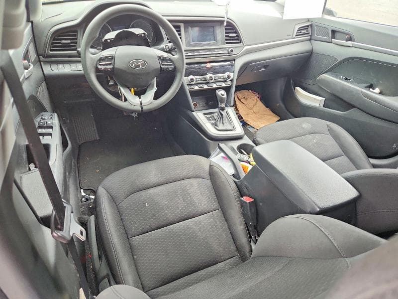 2020 HYUNDAI ELANTRA SE SE 8