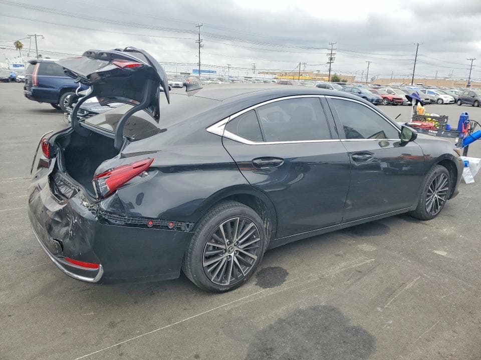 2023 LEXUS ES 300H BASE 3