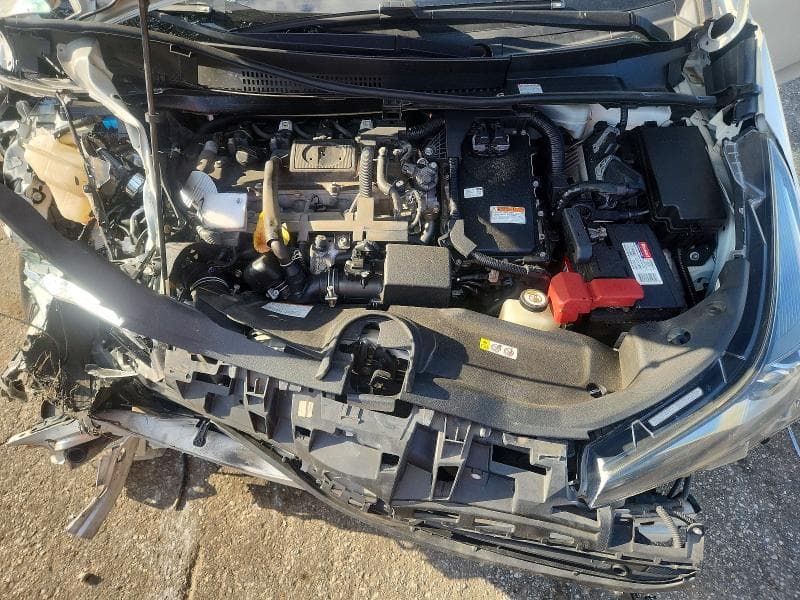 2019 TOYOTA PRIUS XLE AWD-E 11