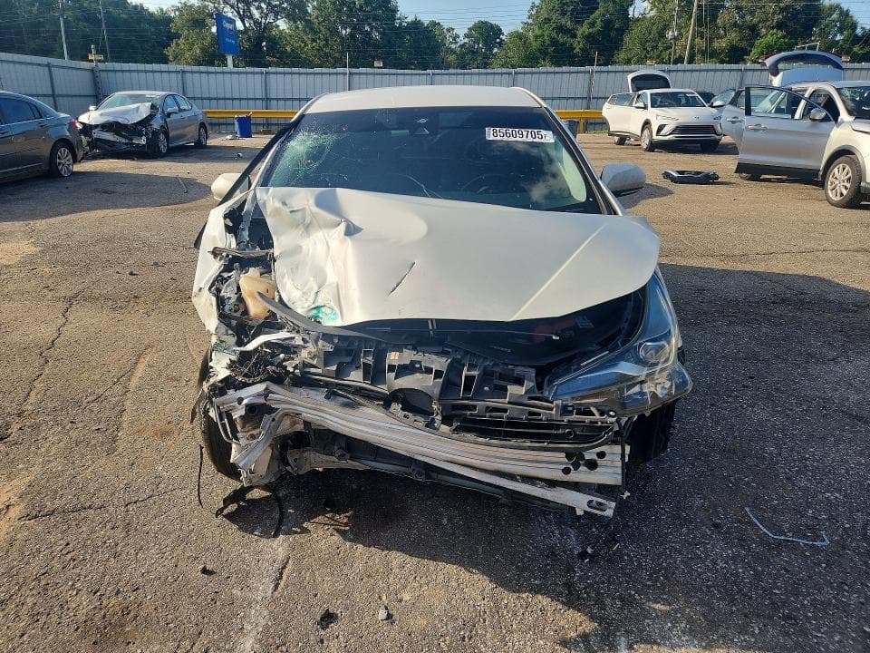 2019 TOYOTA PRIUS XLE AWD-E 5