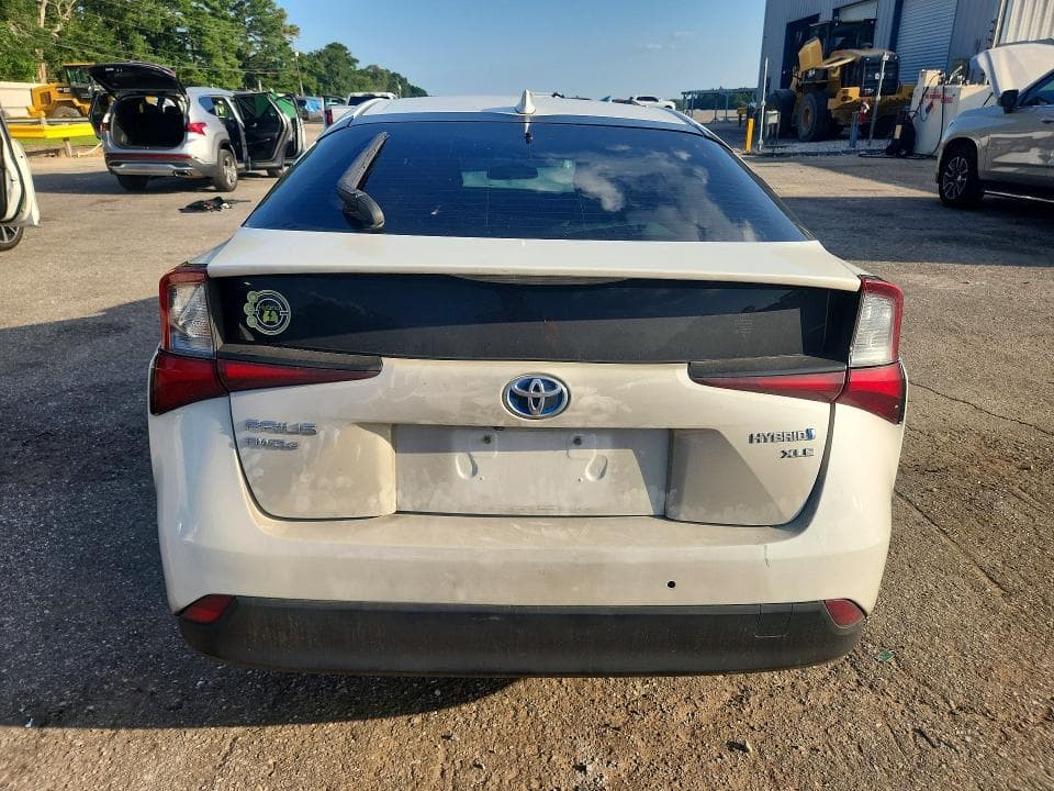 2019 TOYOTA PRIUS XLE AWD-E 6