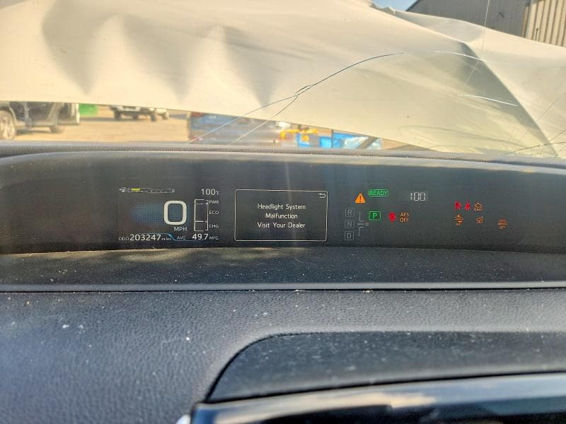 2019 TOYOTA PRIUS XLE AWD-E 9