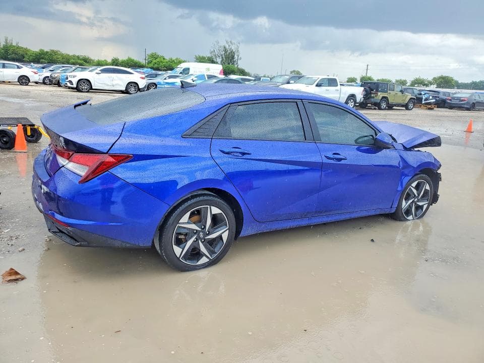2023 HYUNDAI ELANTRA SEL 3