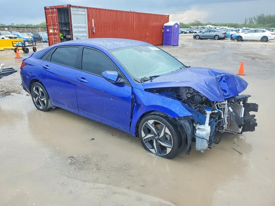 2023 HYUNDAI ELANTRA SEL 4