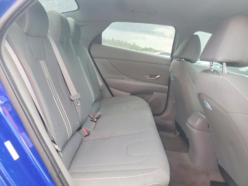 2023 HYUNDAI ELANTRA SEL 10