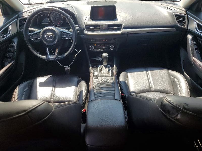 2018 MAZDA 3 TOURING 8