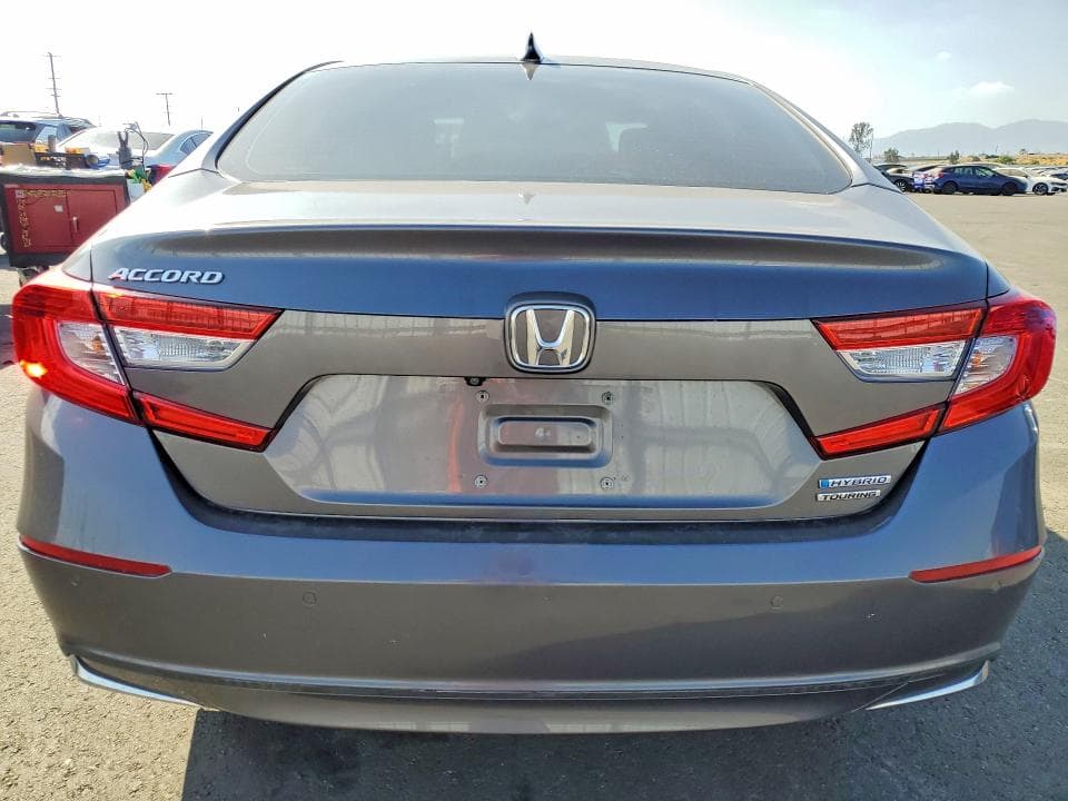 2018 HONDA ACCORD TOURING HYBRID 6