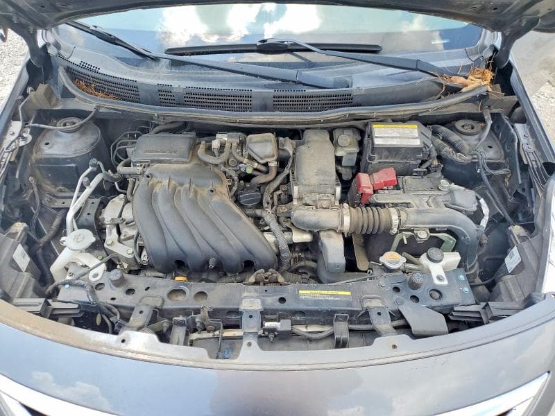 2018 NISSAN VERSA S 11
