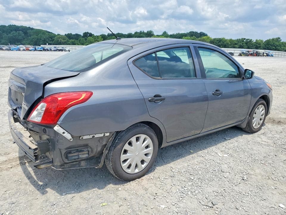 2018 NISSAN VERSA S 3