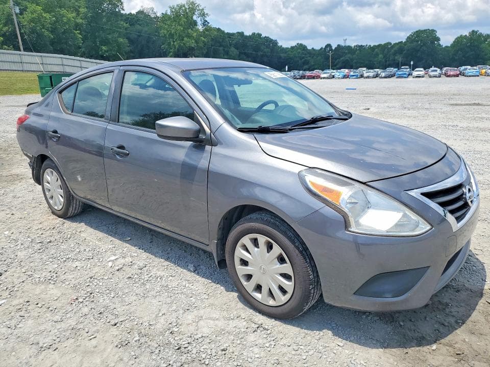 2018 NISSAN VERSA S 4