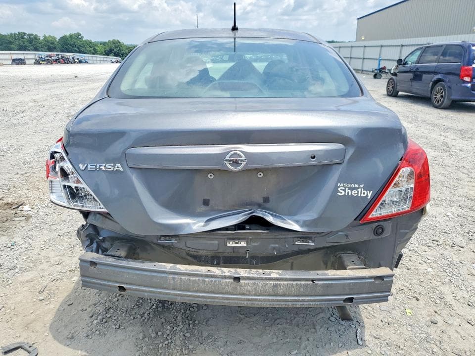2018 NISSAN VERSA S 6