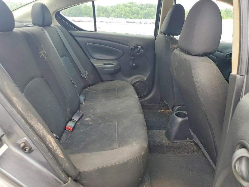 2018 NISSAN VERSA S 10