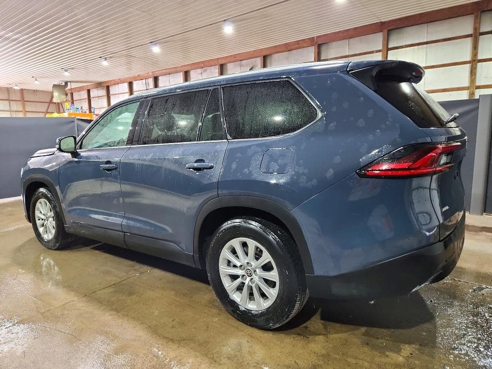 2025 TOYOTA GRAND HIGHLANDER XLE 2