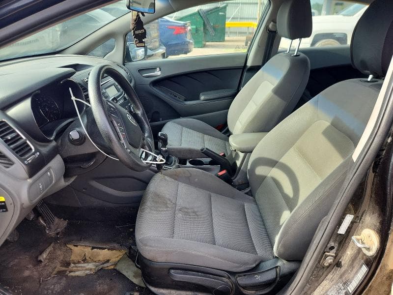 2017 KIA FORTE LX 7