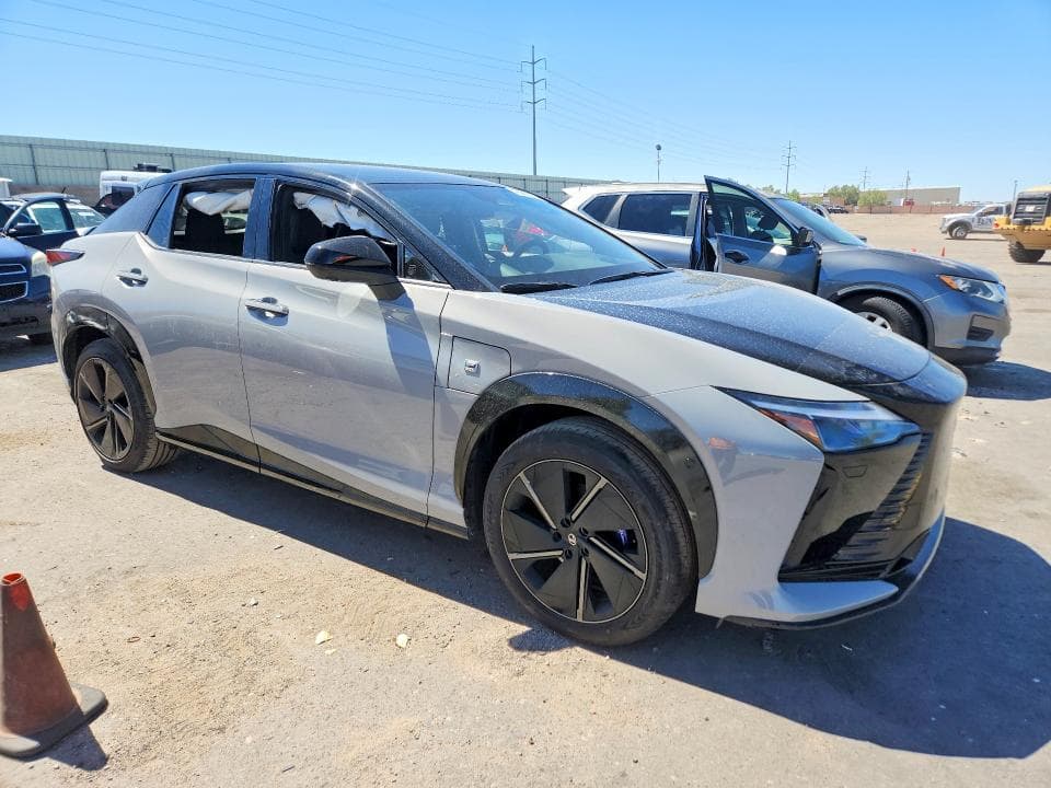 2026 LEXUS RZ 550E F SPORT 4