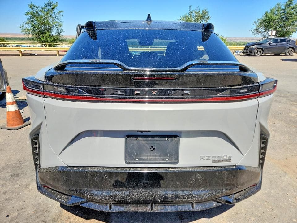 2026 LEXUS RZ 550E F SPORT 6