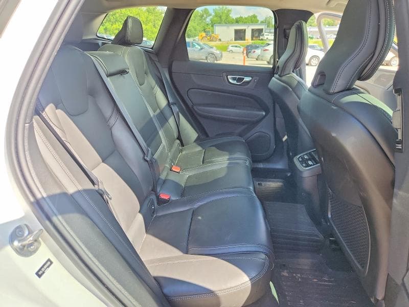 2022 VOLVO XC60 B5 INSCRIPTION 11