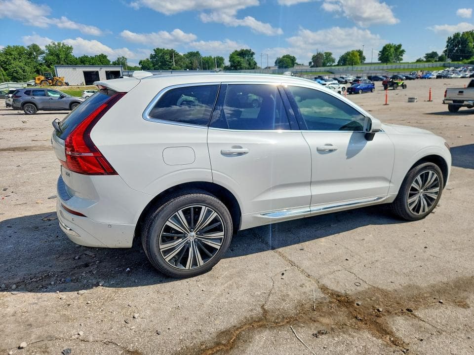 2022 VOLVO XC60 B5 INSCRIPTION 3