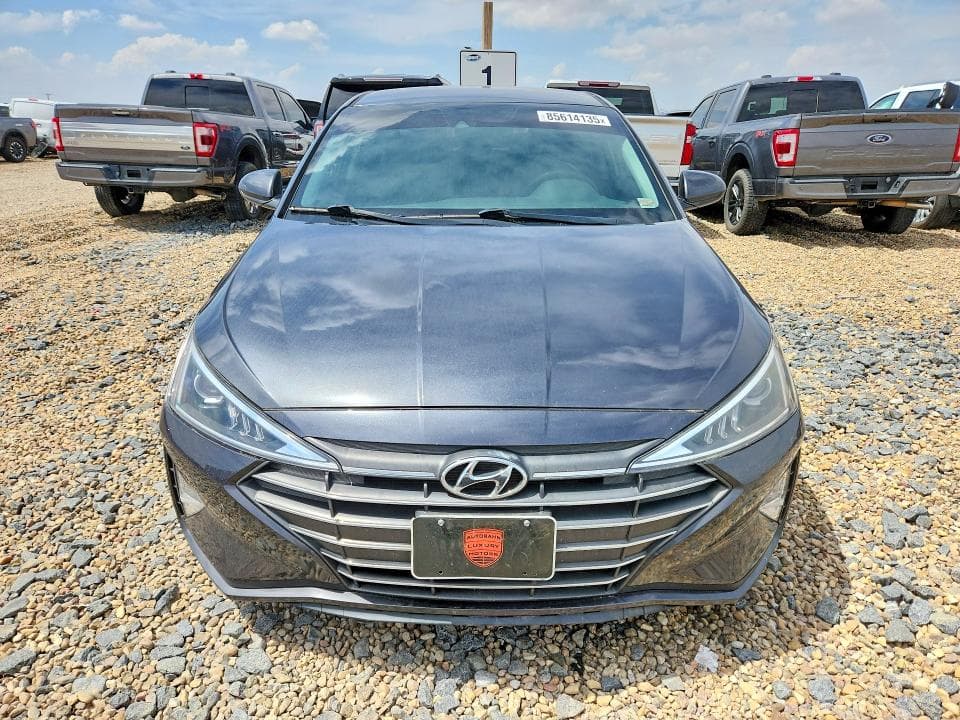 2020 HYUNDAI ELANTRA SEL 5