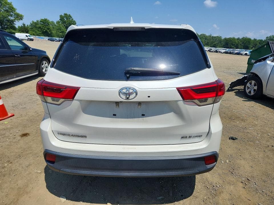 2019 TOYOTA HIGHLANDER XLE 6